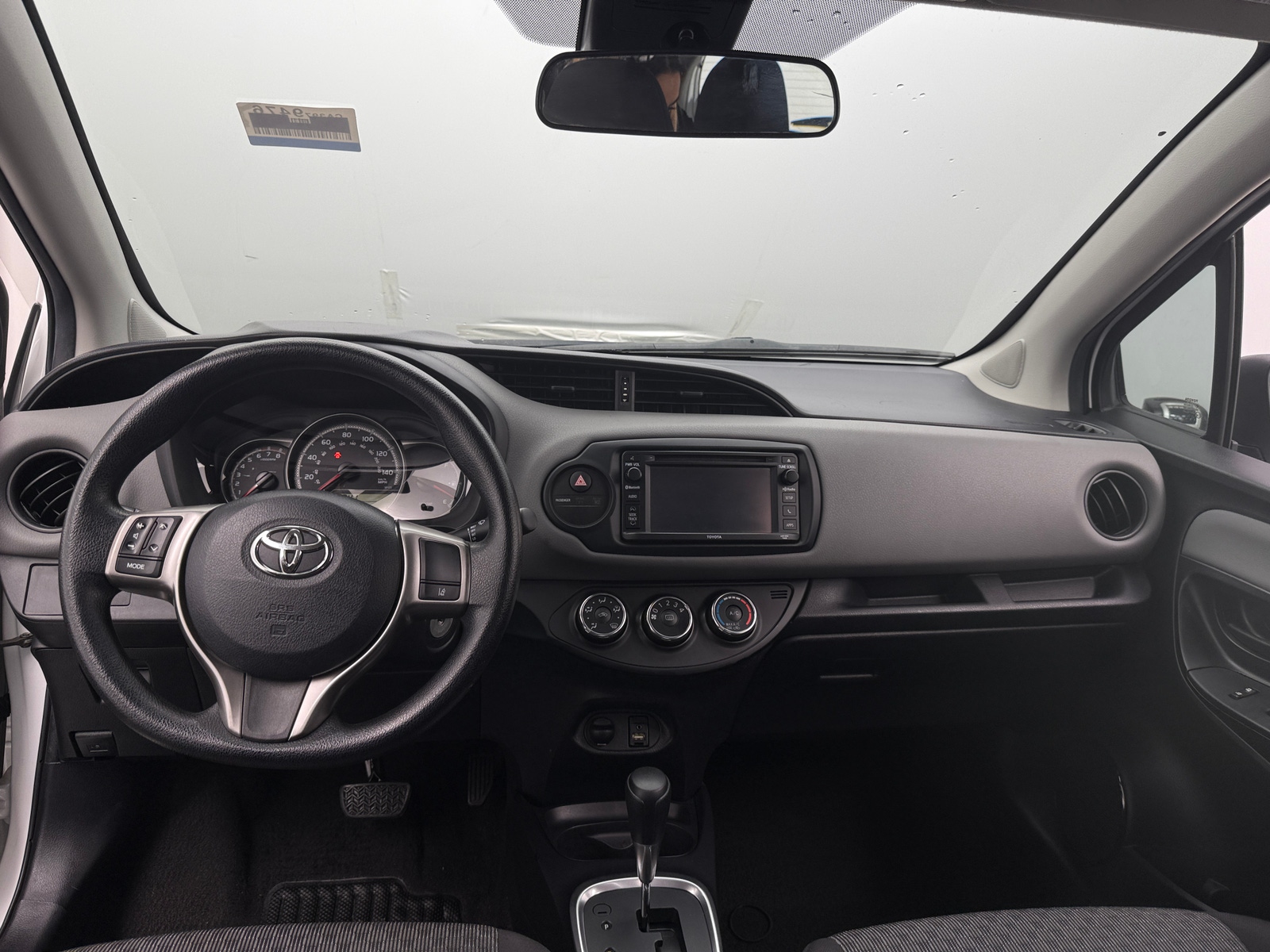 Thumbnail: 2017 Toyota Yaris - 3