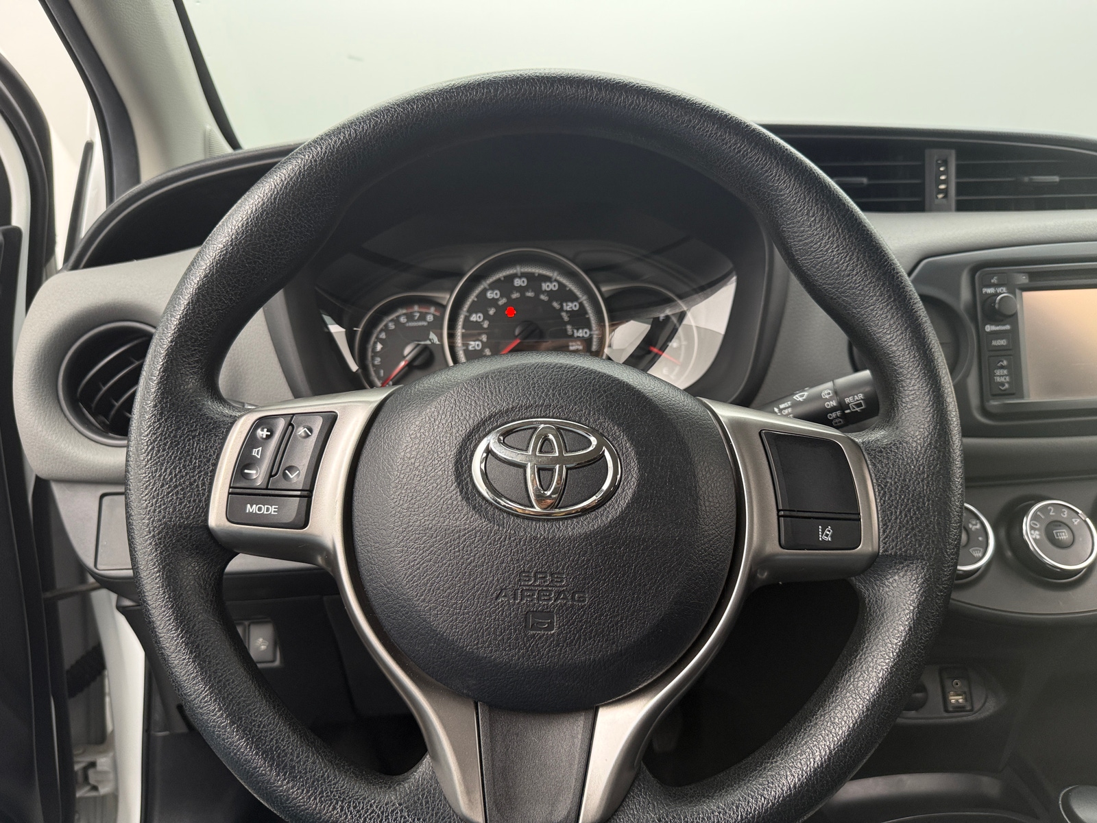 Thumbnail: 2017 Toyota Yaris - 5