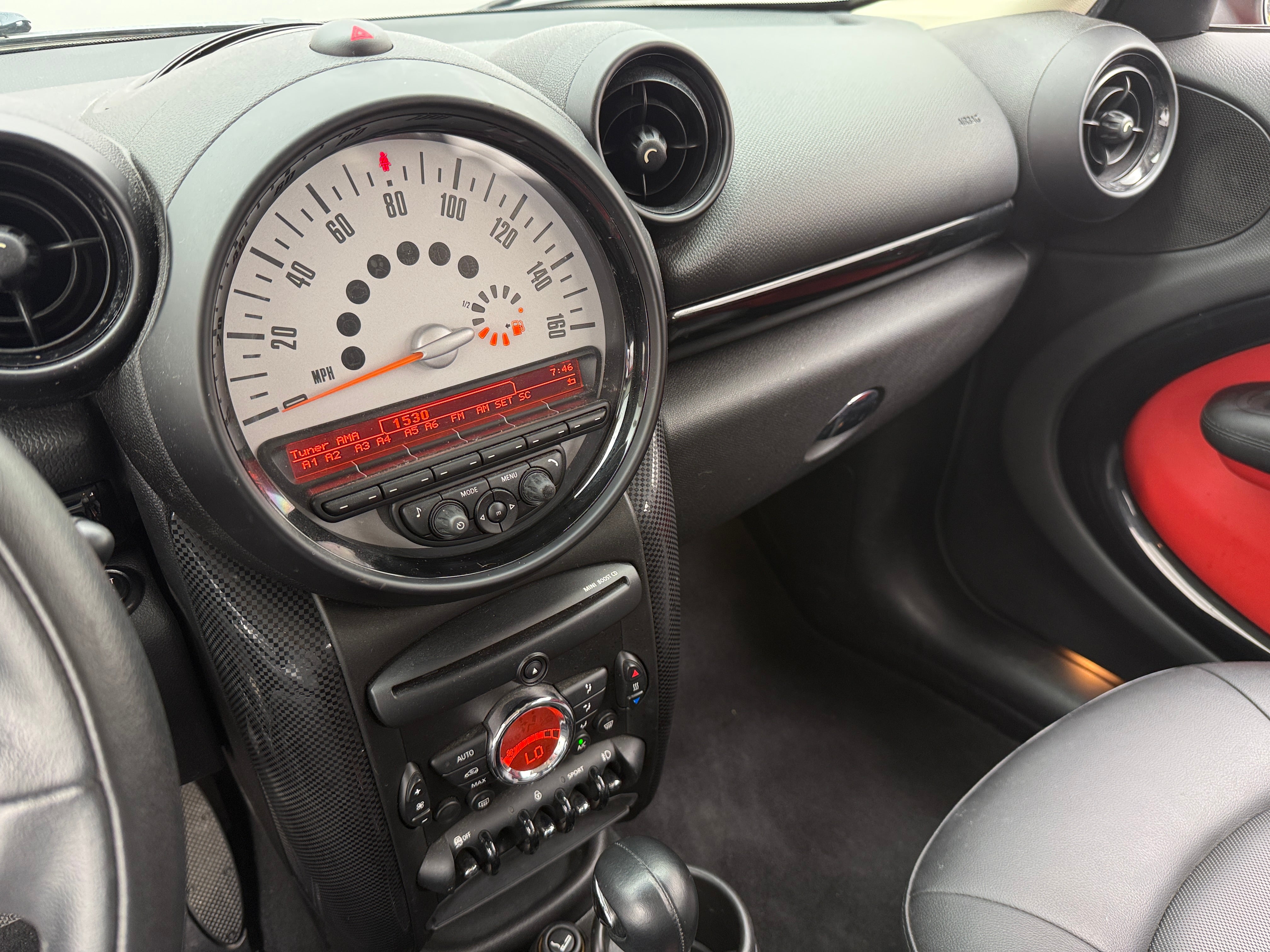 Used 2014 MINI Countryman Countryman with VIN WMWZB3C58EWR36332 for sale in Oak Creek, WI