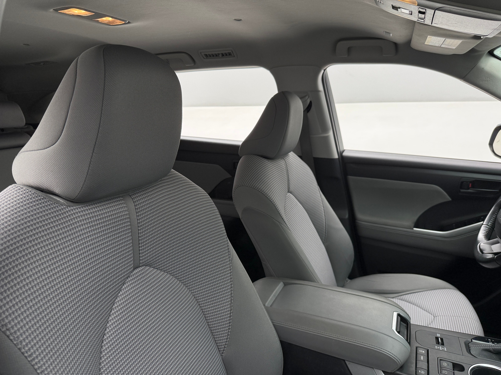 Thumbnail: 2022 Toyota Highlander - 2