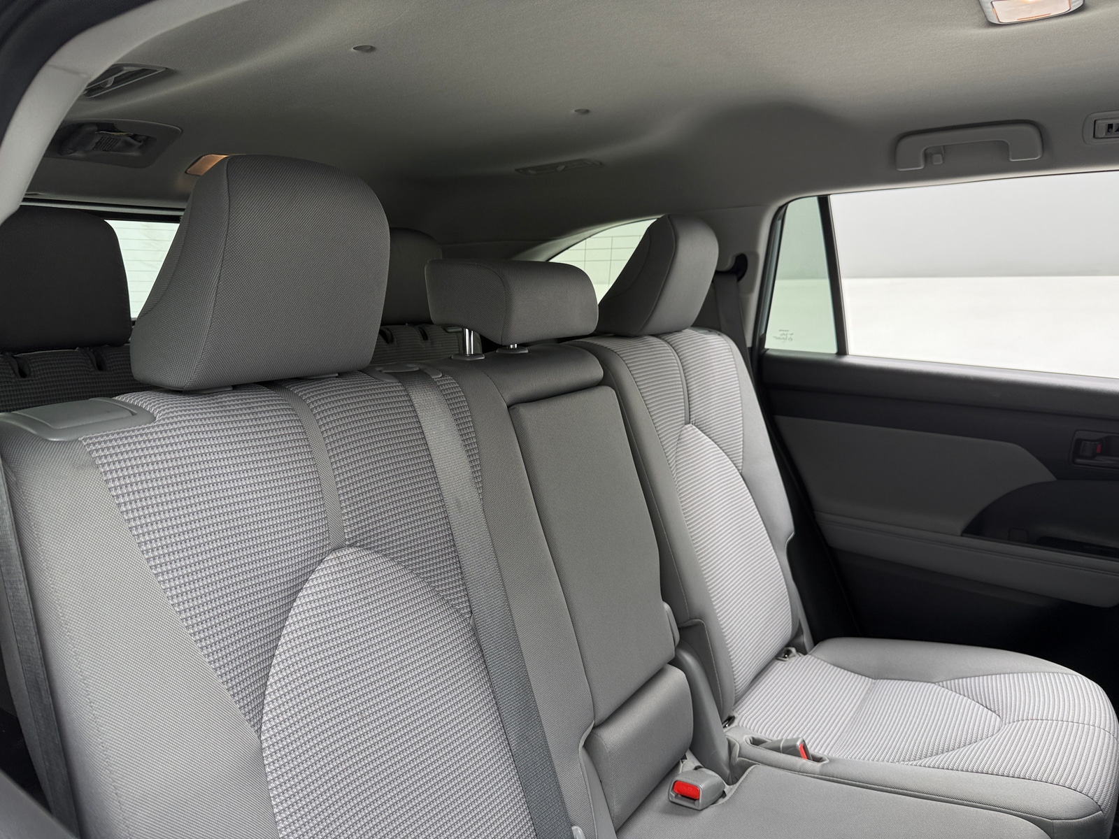 Thumbnail: 2022 Toyota Highlander - 6