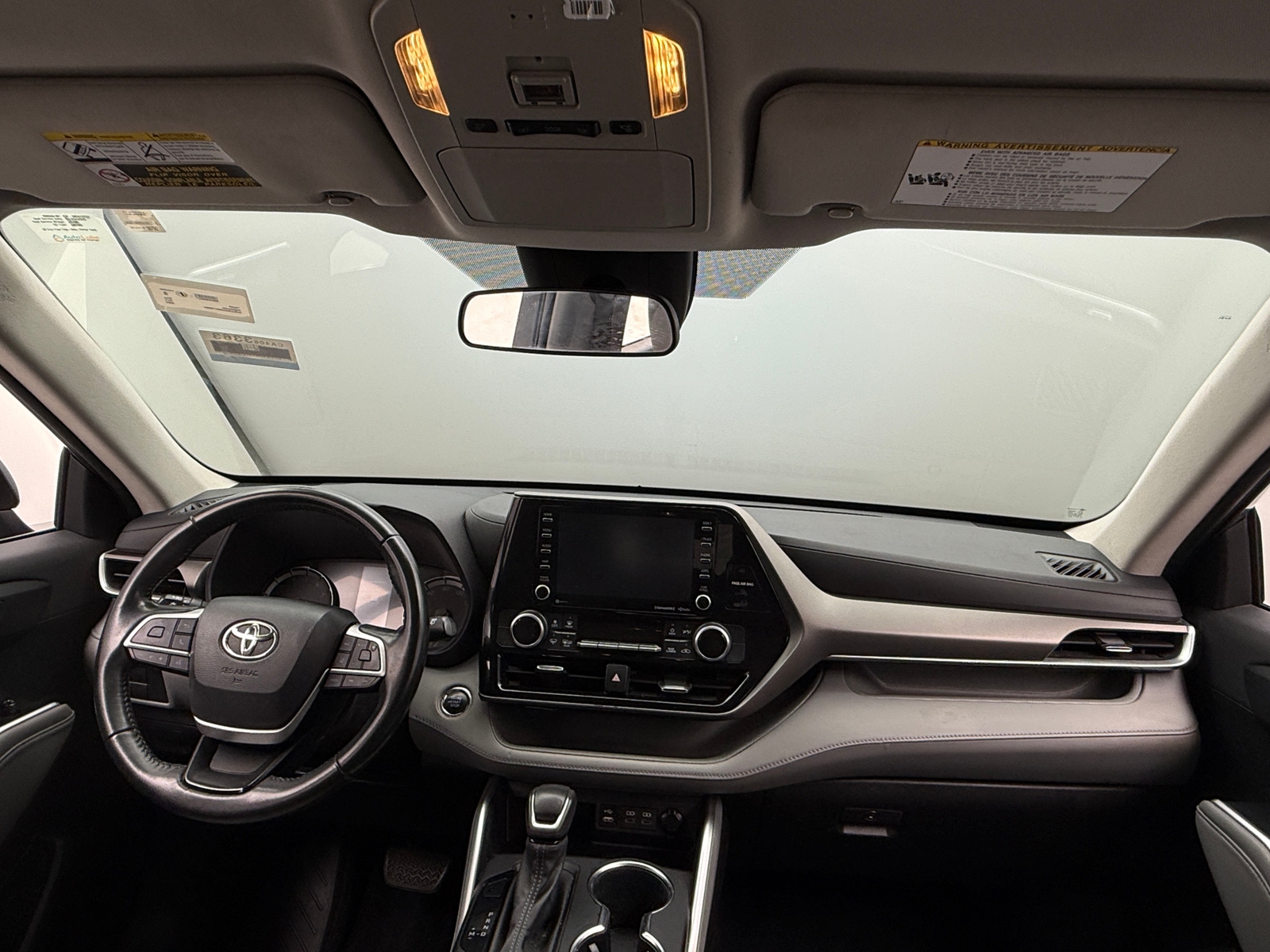 Thumbnail: 2022 Toyota Highlander - 3