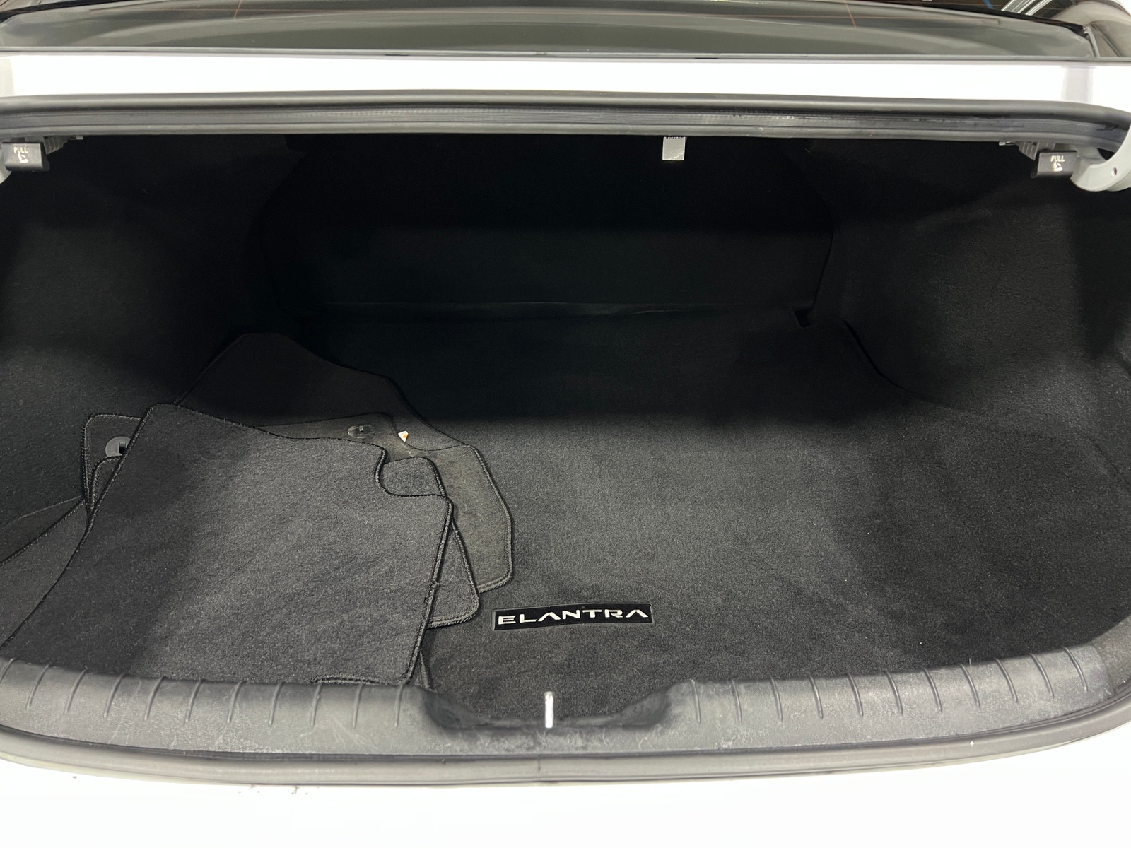 Thumbnail: 2024 Hyundai Elantra - 7