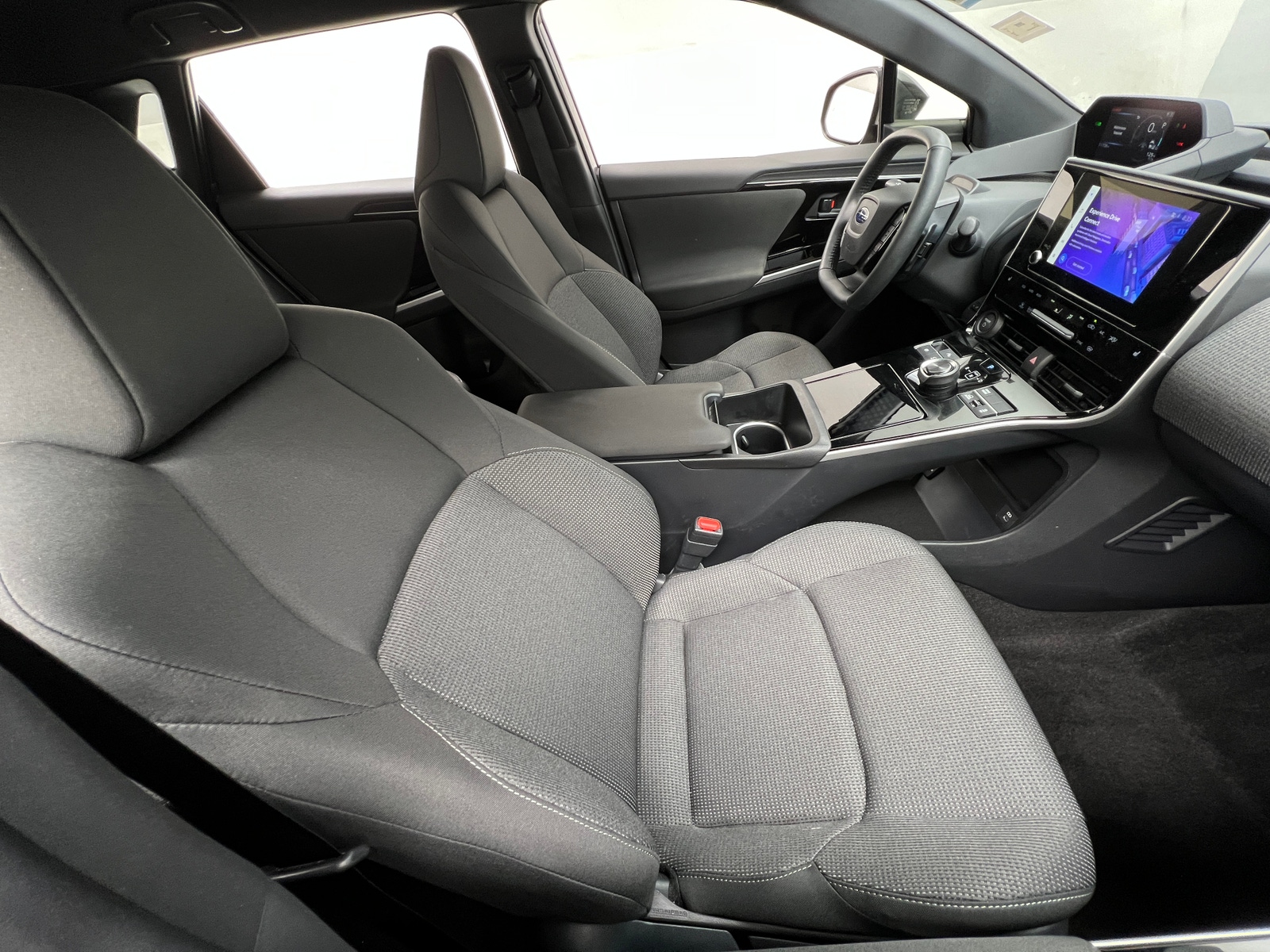 Thumbnail: 2024 Subaru Solterra - 2