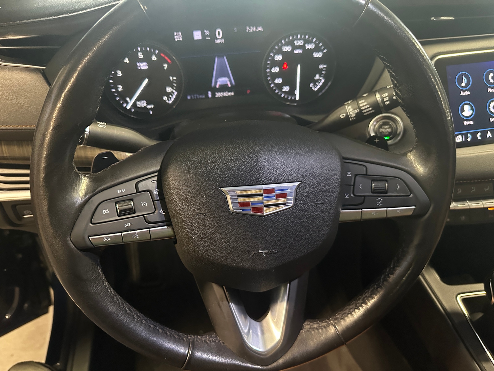 Thumbnail: 2021 Cadillac XT4 - 4