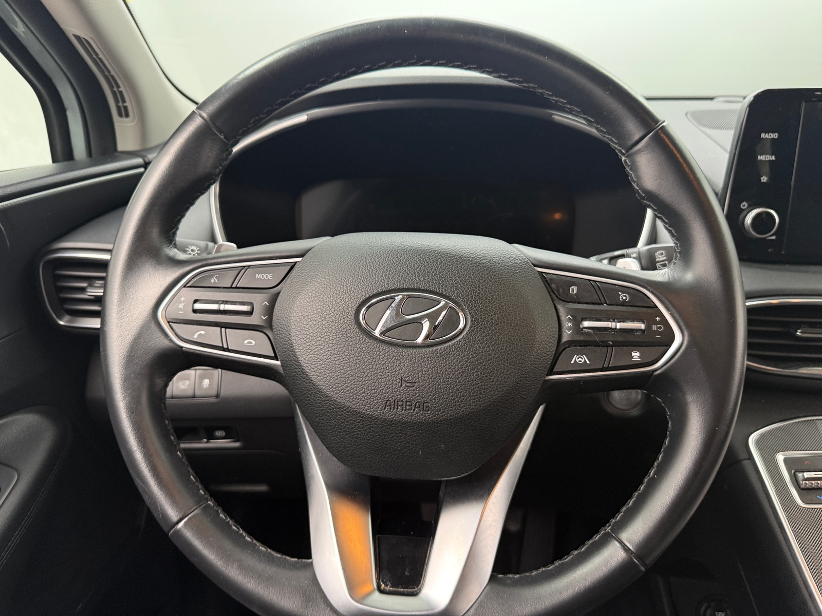 Thumbnail: 2022 Hyundai Santa Fe - 5