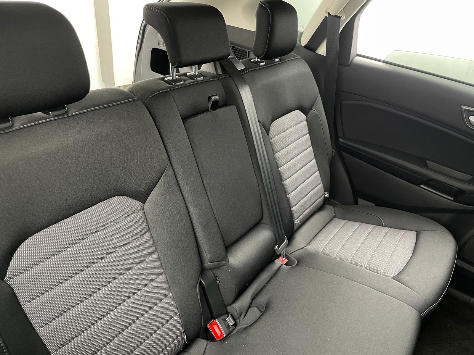 Thumbnail: 2020 Ford Edge - 6