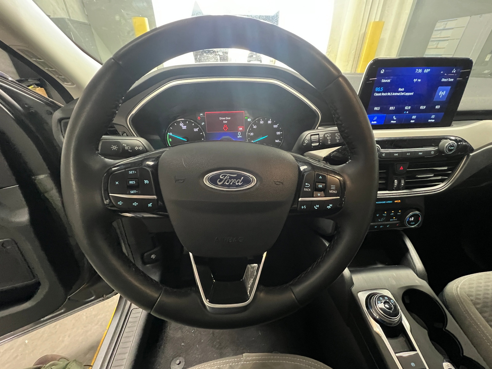 Thumbnail: 2021 Ford Escape - 5