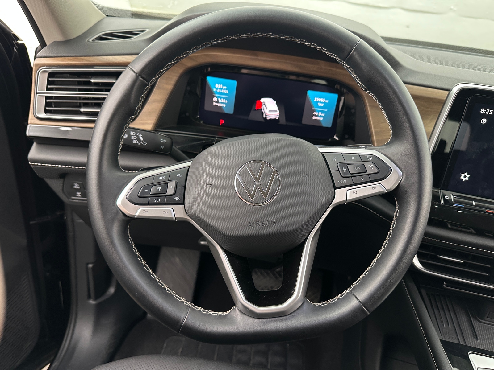 Thumbnail: 2025 Volkswagen Atlas - 4