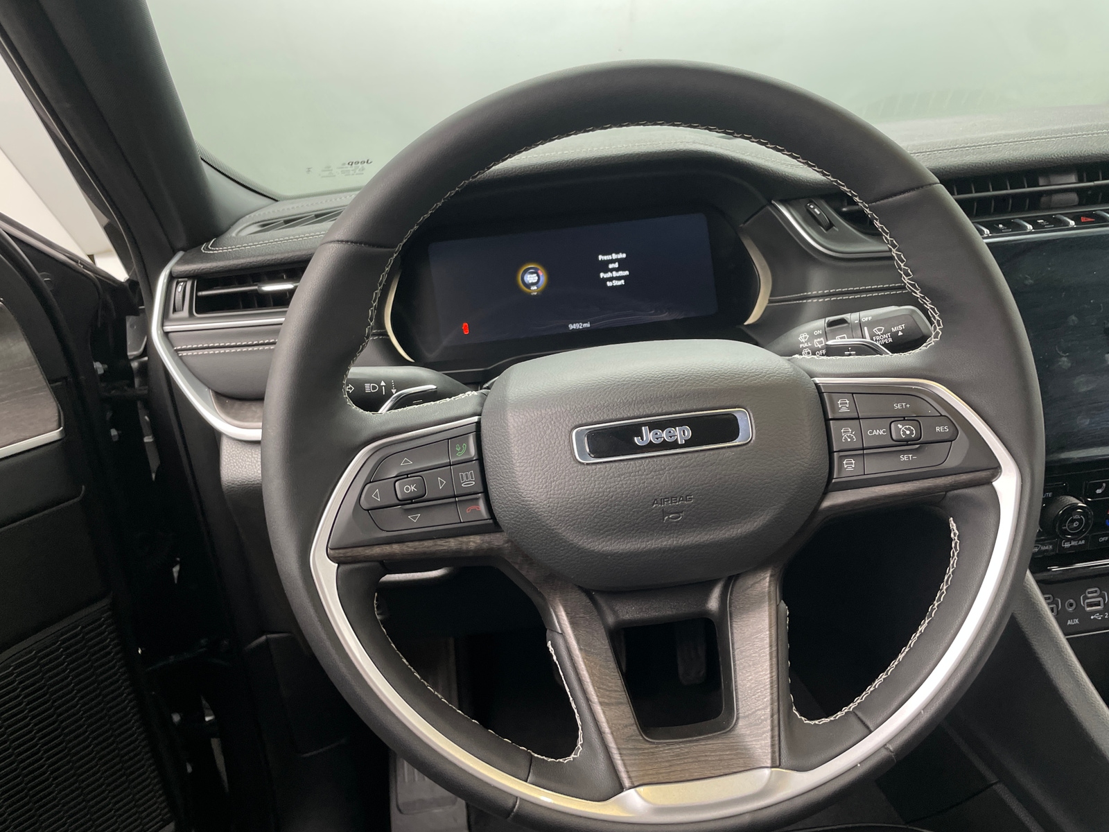 Thumbnail: 2025 Jeep Grand Cherokee L - 4