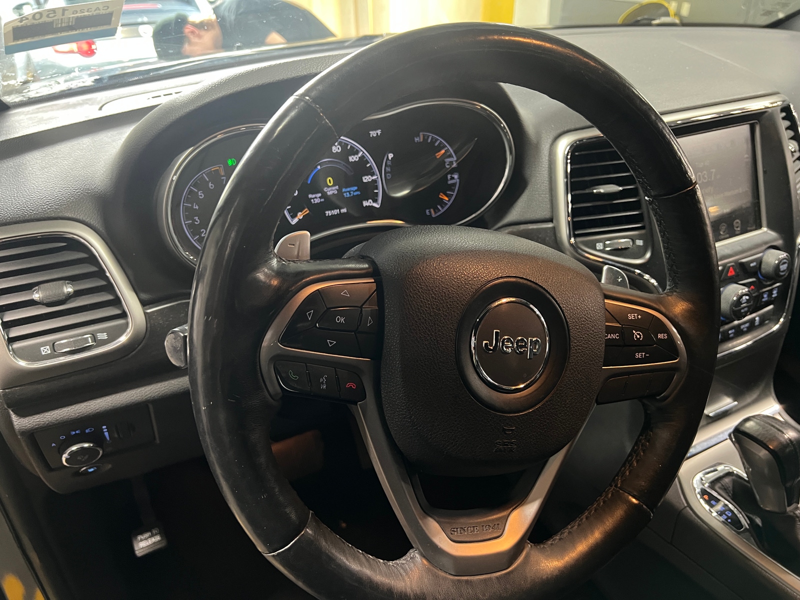 Thumbnail: 2017 Jeep Grand Cherokee - 4