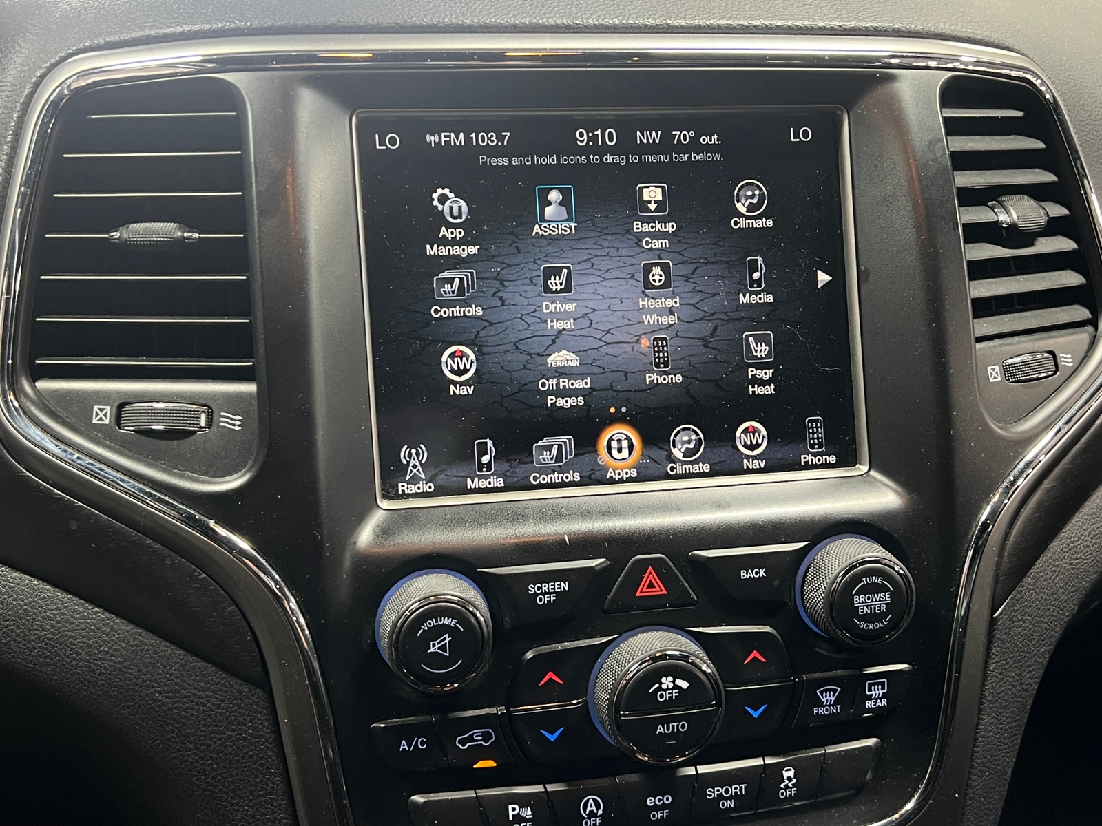 Thumbnail: 2017 Jeep Grand Cherokee - 3