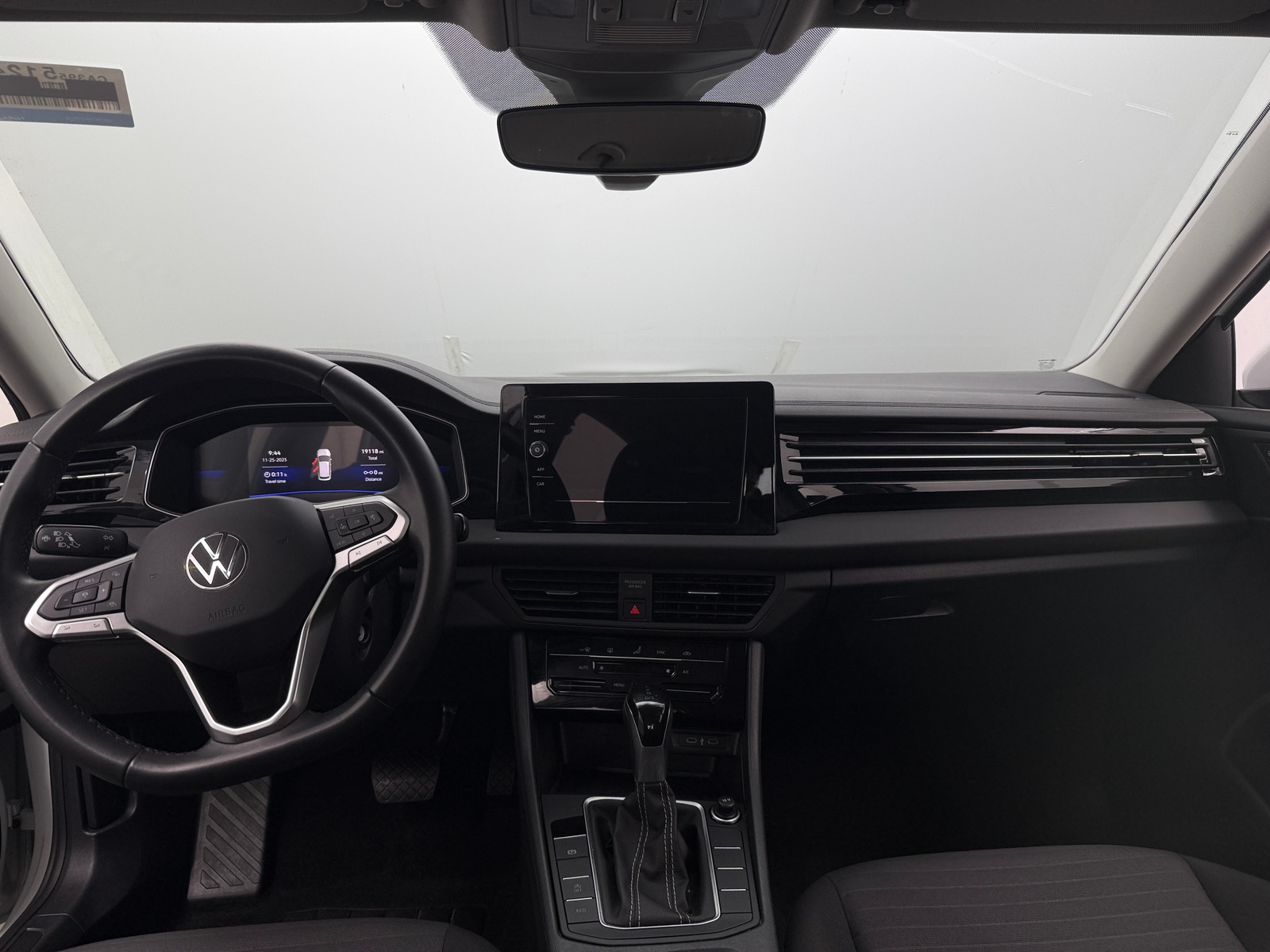 Thumbnail: 2025 Volkswagen Jetta - 3