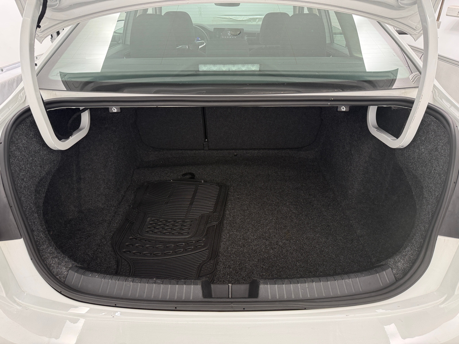 Thumbnail: 2025 Volkswagen Jetta - 7