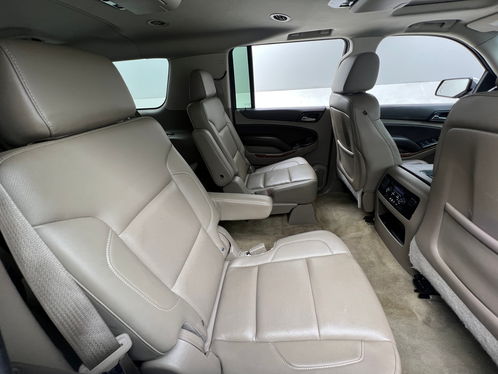 Thumbnail: 2015 Chevrolet Suburban - 5