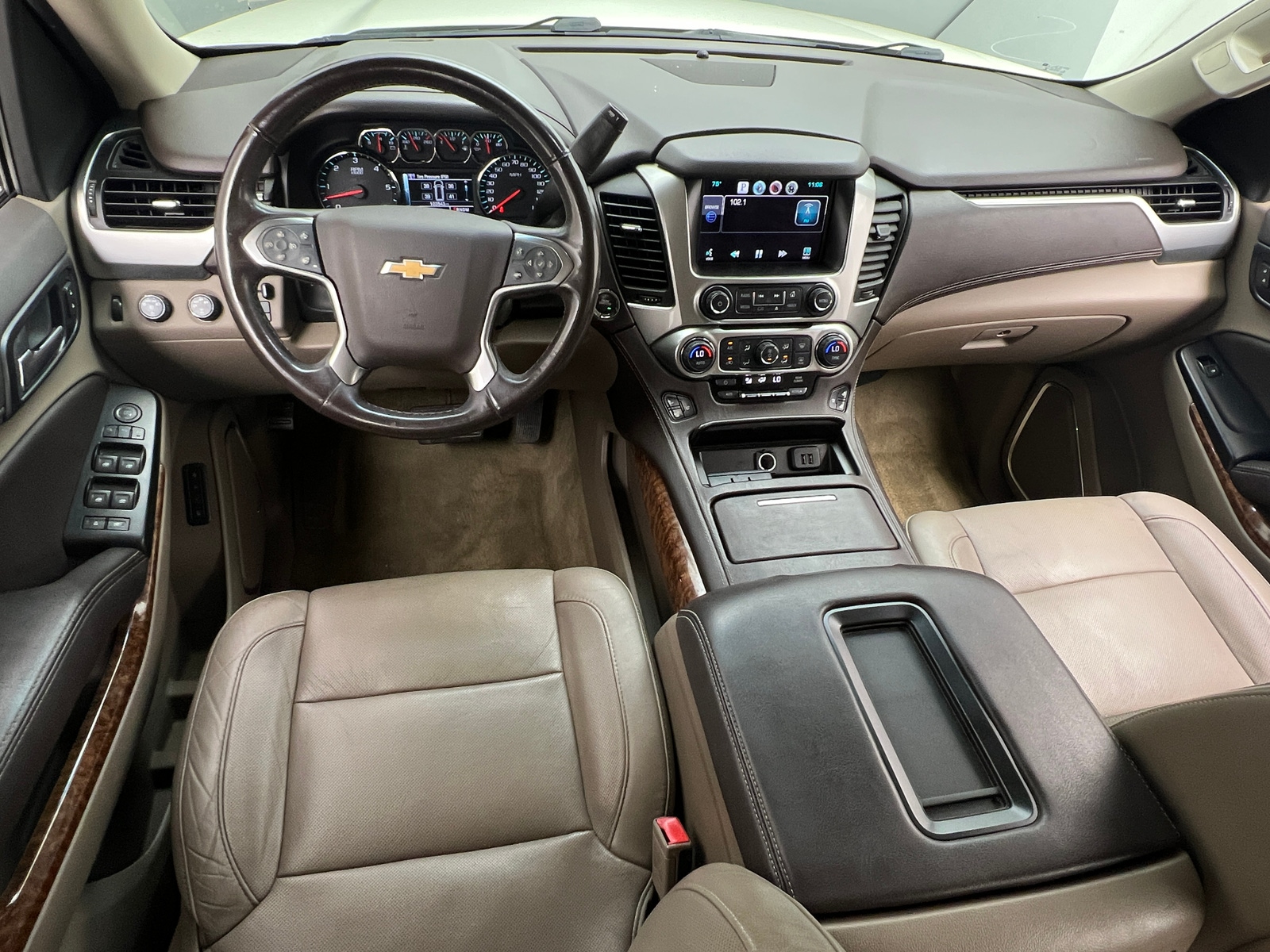 Thumbnail: 2015 Chevrolet Suburban - 2