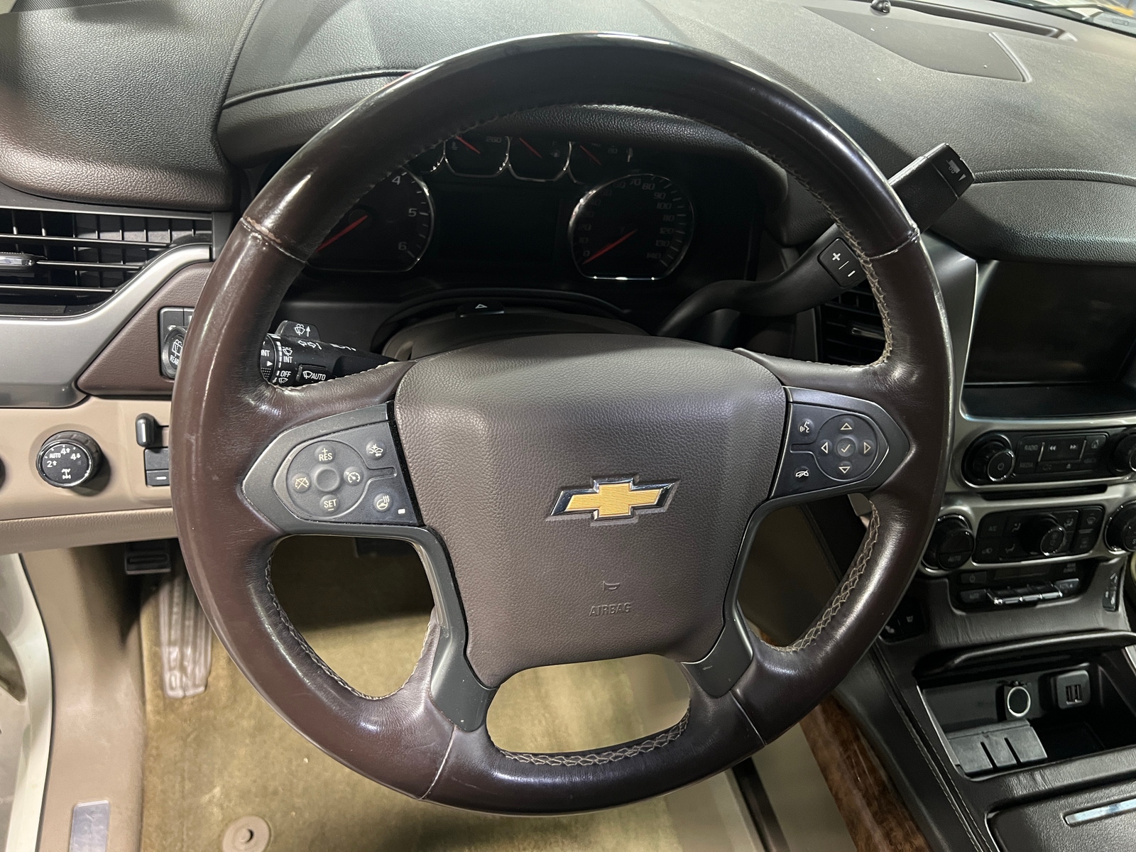 Thumbnail: 2015 Chevrolet Suburban - 4