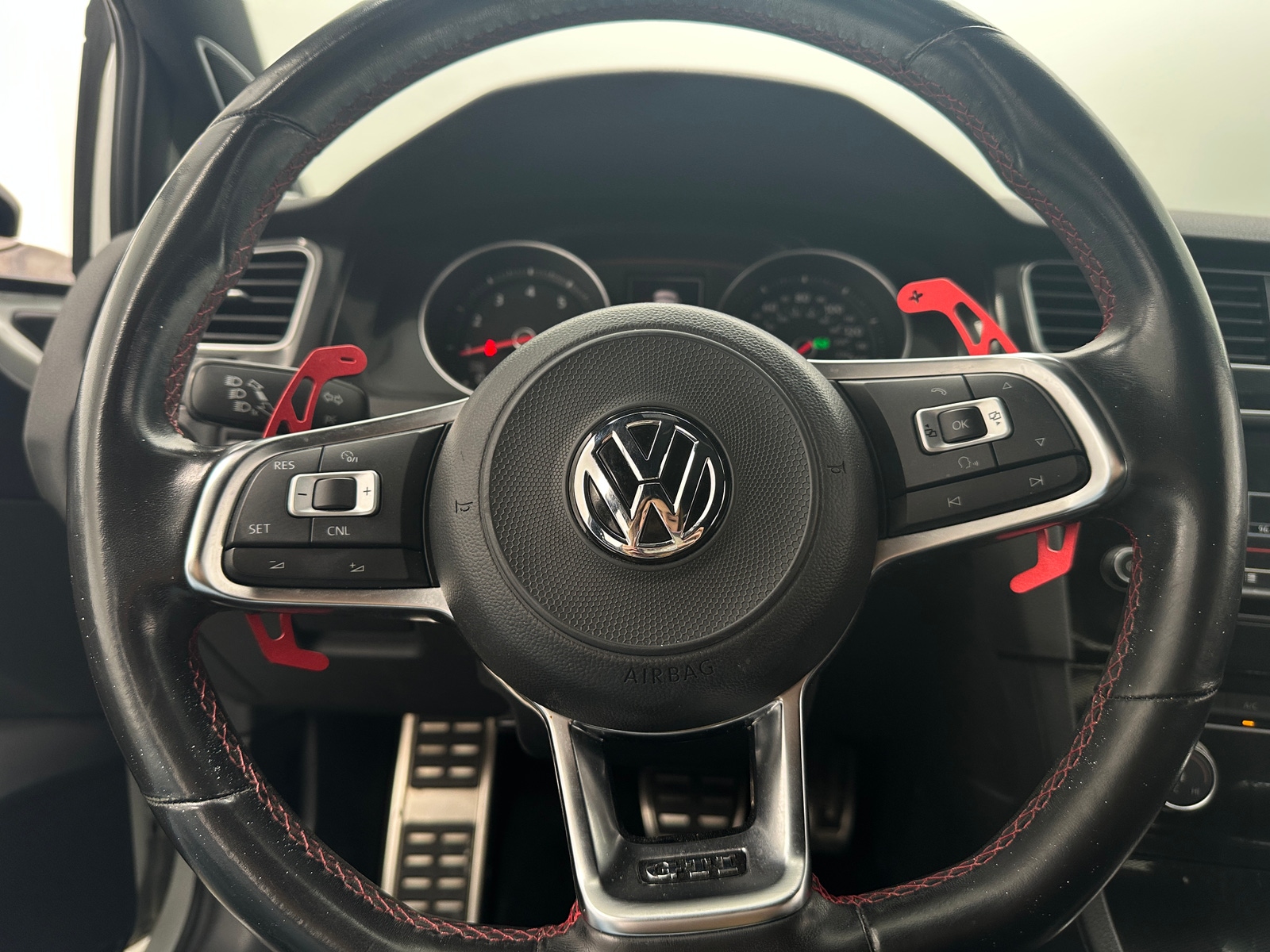 Thumbnail: 2017 Volkswagen Golf - 5