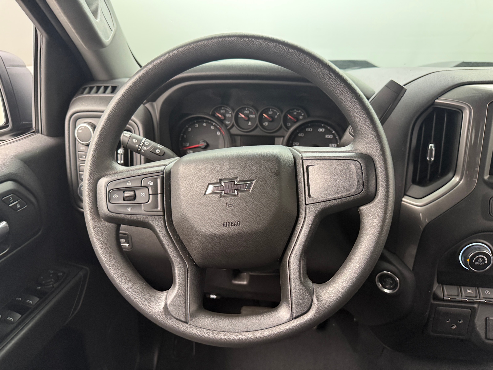 Thumbnail: 2025 Chevrolet Silverado 1500 - 5