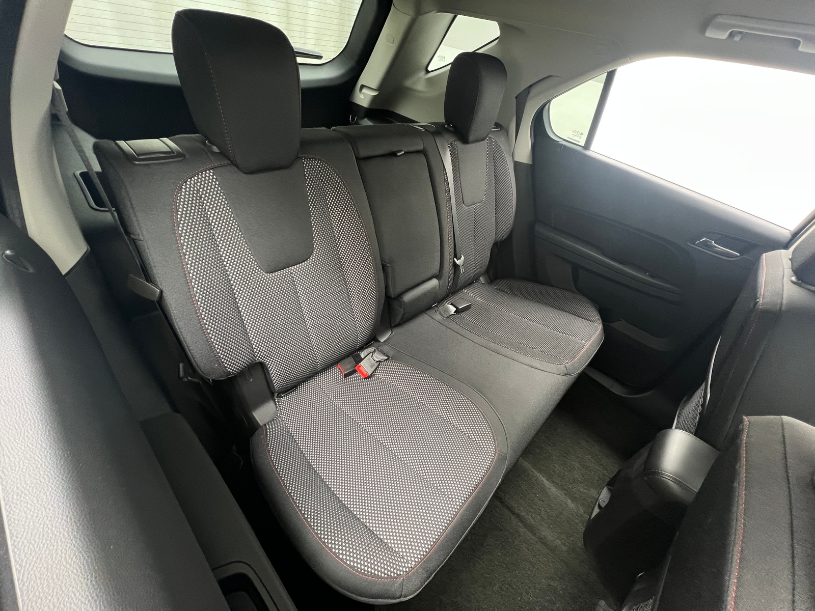 Thumbnail: 2017 Chevrolet Equinox - 6