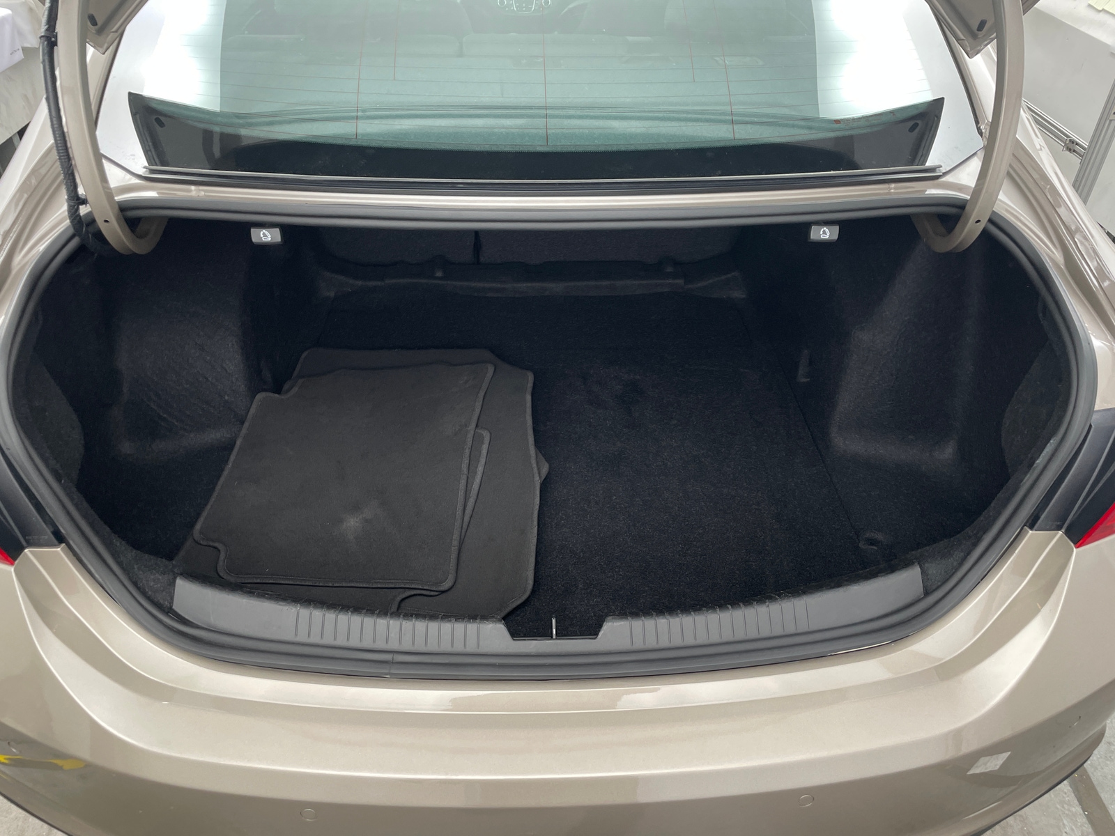 Thumbnail: 2024 Chevrolet Malibu - 7