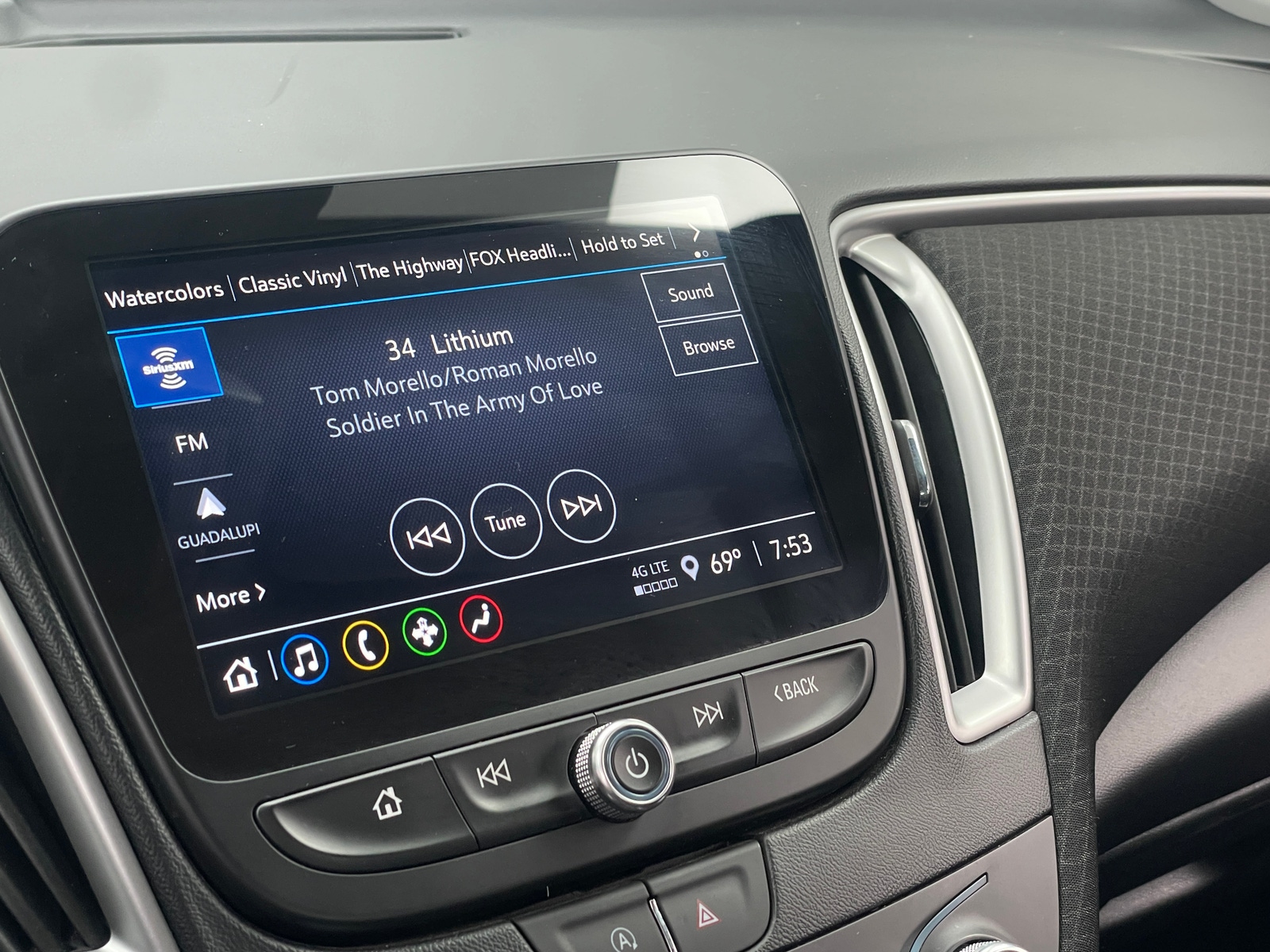 Thumbnail: 2024 Chevrolet Malibu - 4