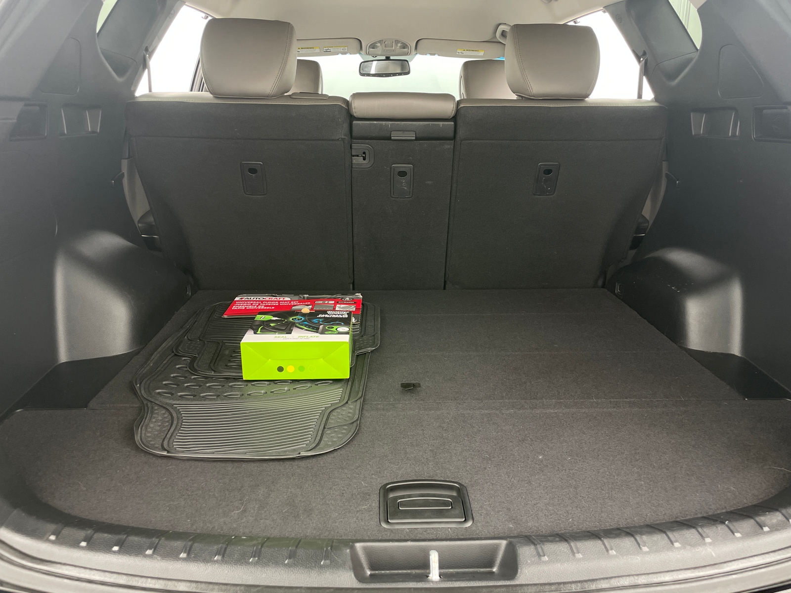 Thumbnail: 2017 Hyundai Santa Fe - 6