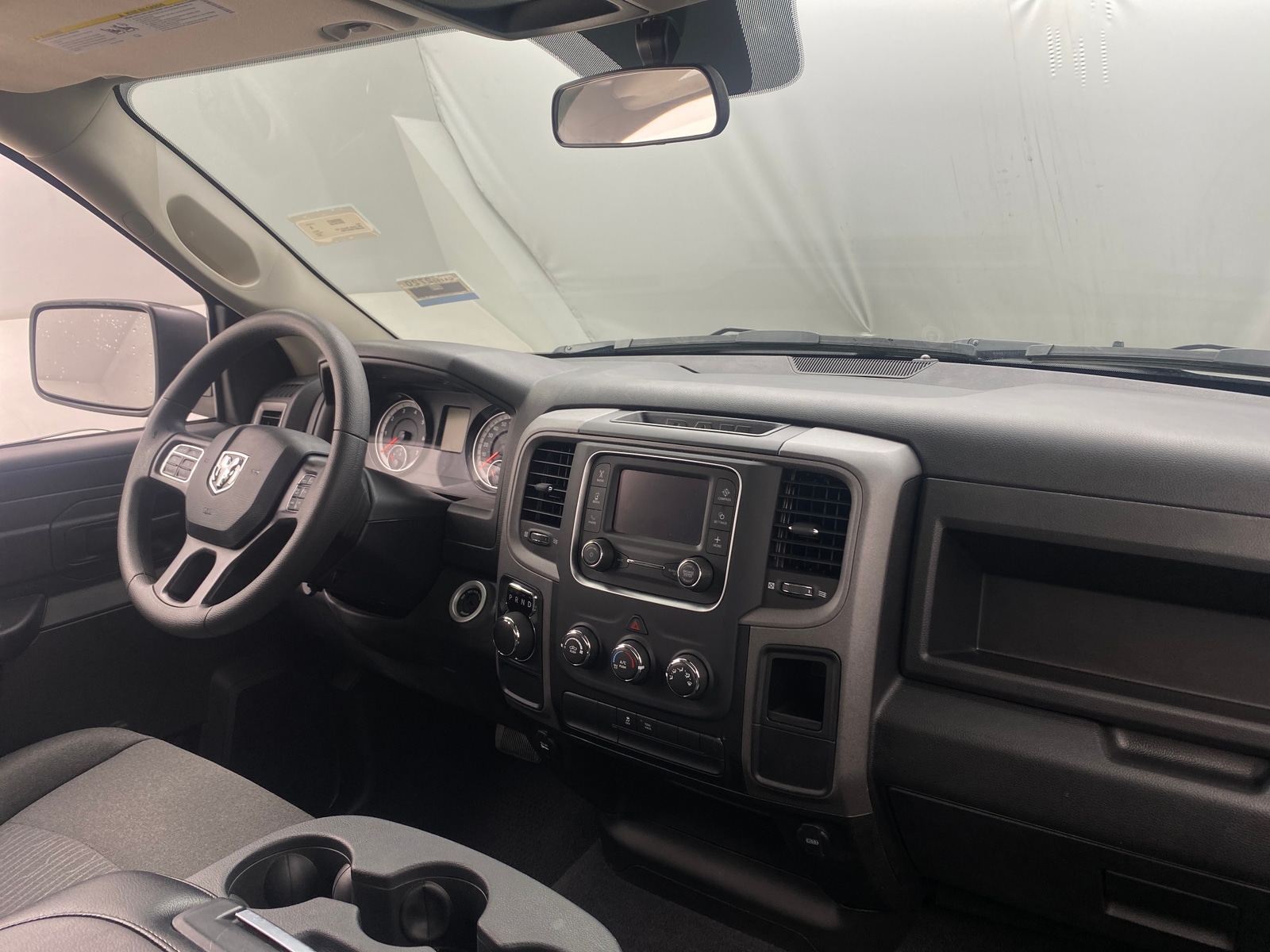 Thumbnail: 2021 RAM 1500 Classic - 3