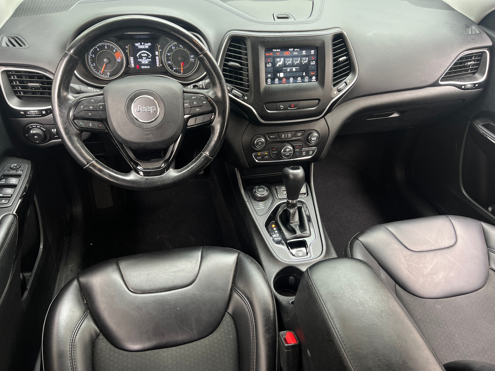 Thumbnail: 2019 Jeep Cherokee - 3