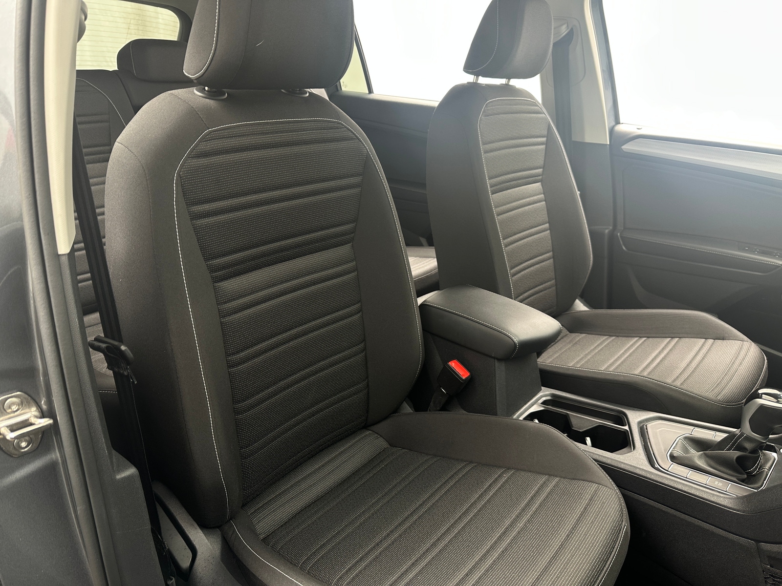 Thumbnail: 2024 Volkswagen Tiguan - 2