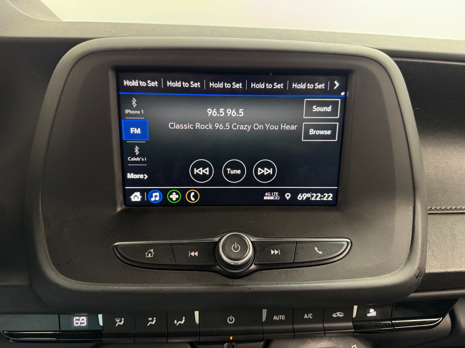 Thumbnail: 2020 Chevrolet Camaro - 3