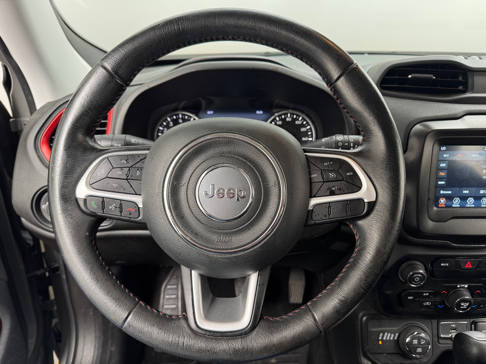 Thumbnail: 2019 Jeep Renegade - 5