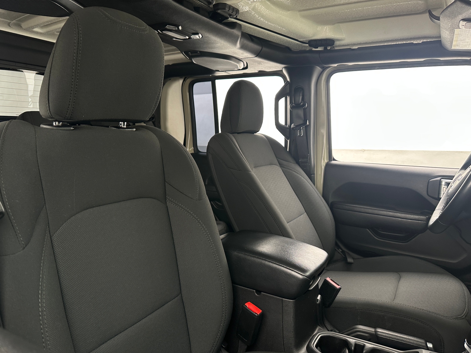 Thumbnail: 2022 Jeep Gladiator - 2