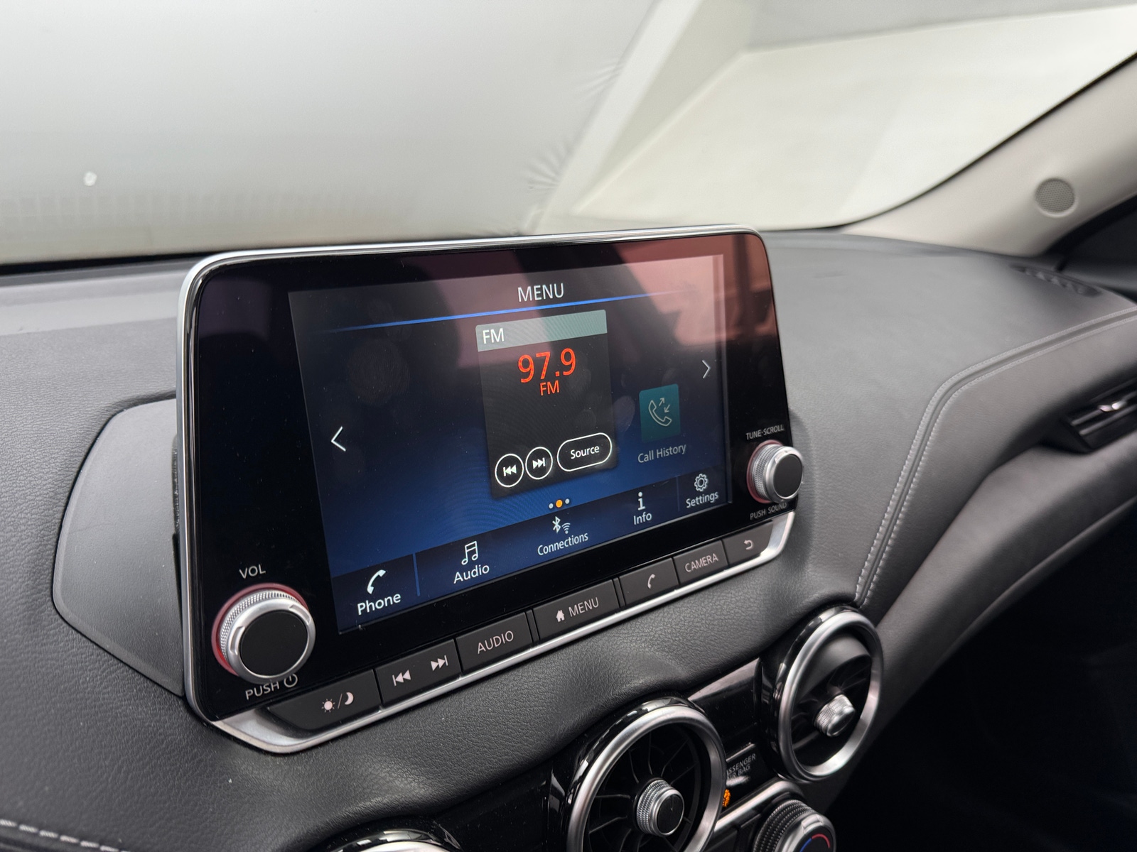 Thumbnail: 2024 Nissan Sentra - 4