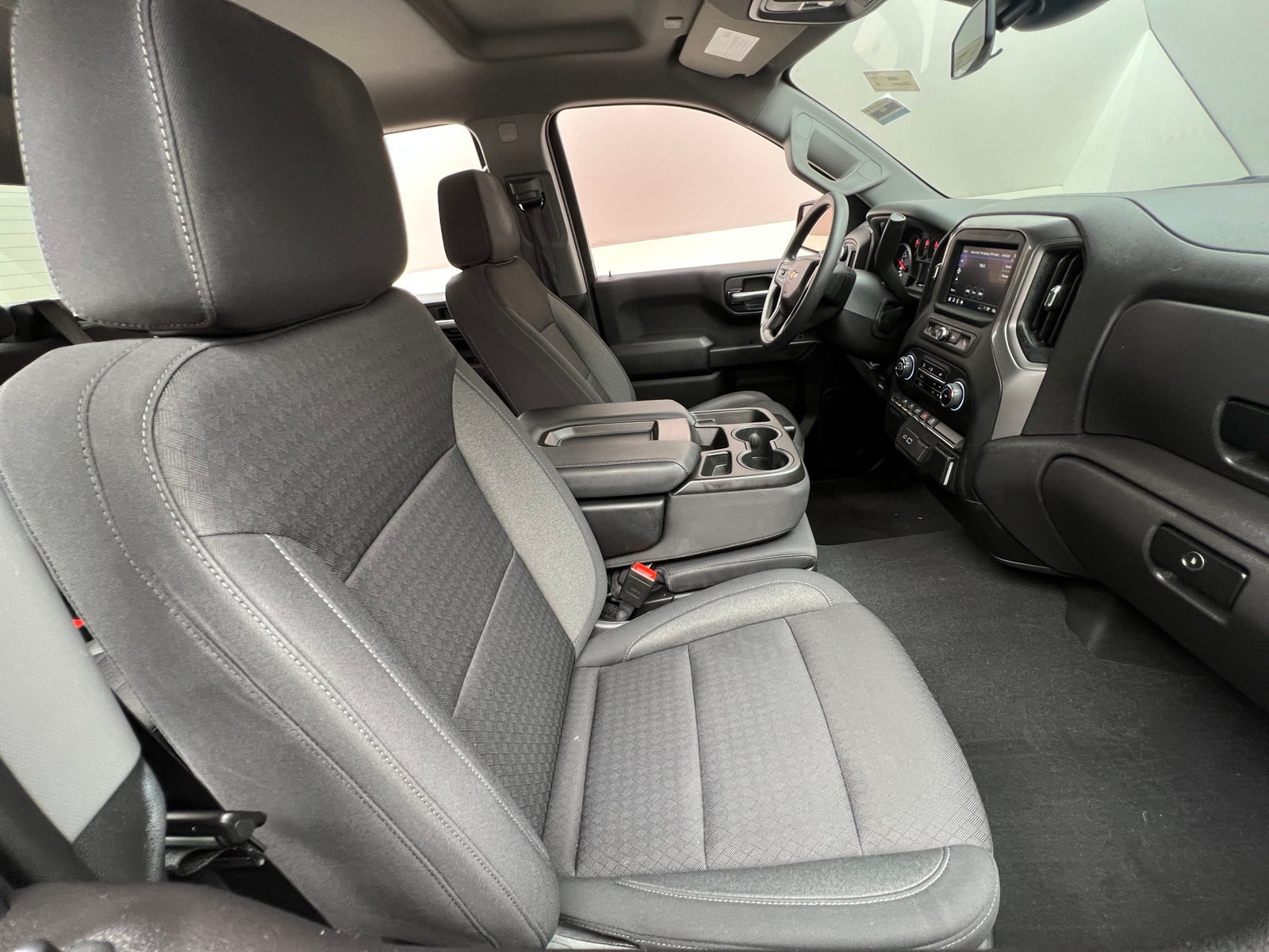 Thumbnail: 2024 Chevrolet Silverado 1500 - 2