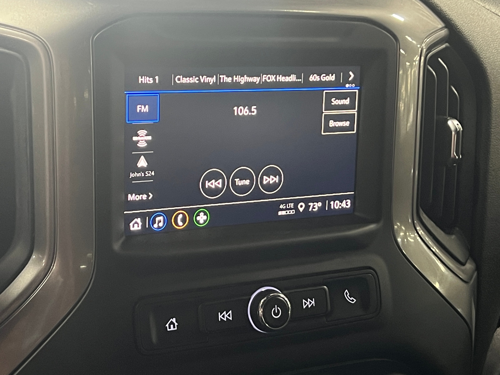 Thumbnail: 2024 Chevrolet Silverado 1500 - 4