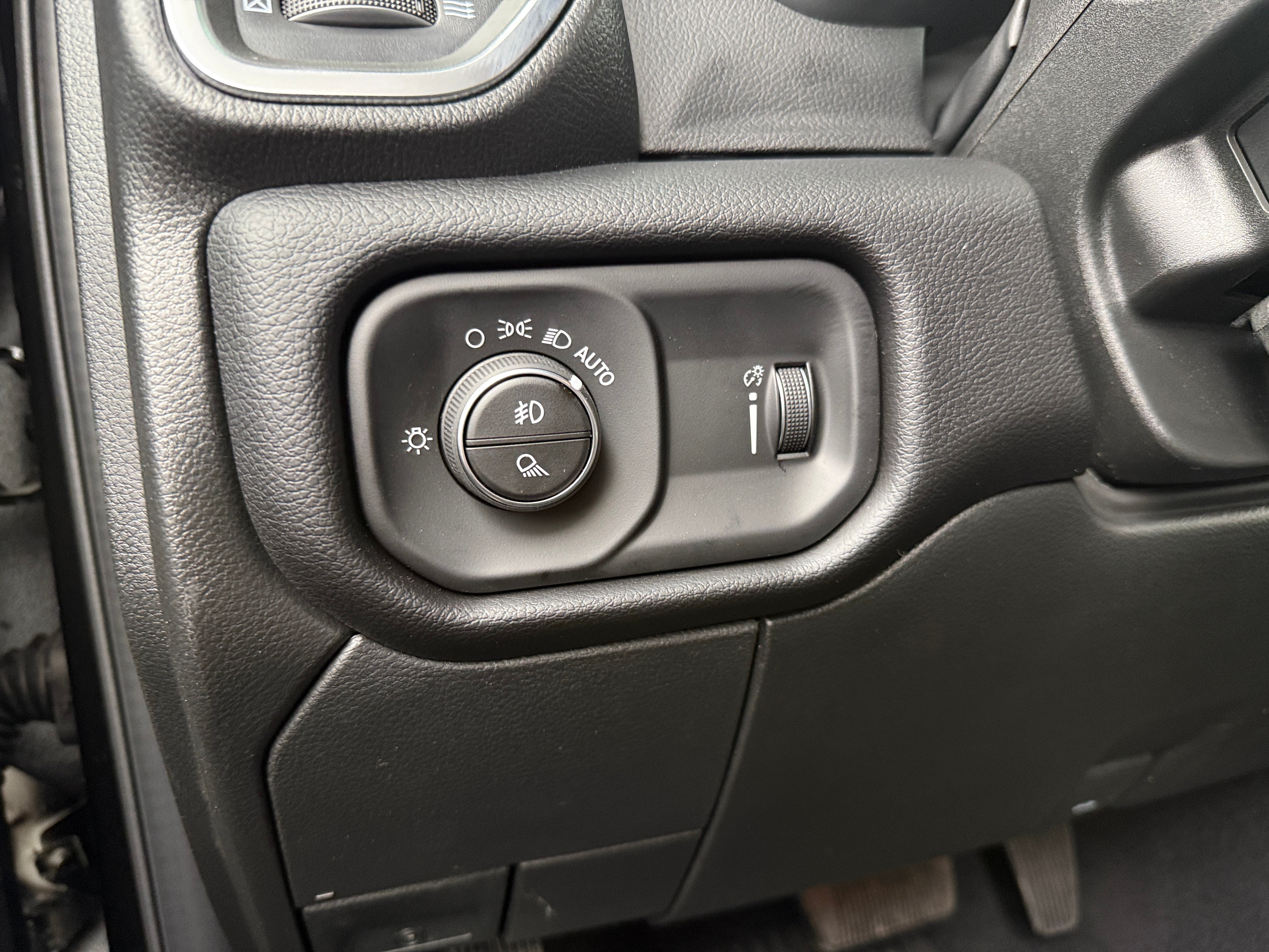 2026 RAM 2500 Big Horn - Photo 11