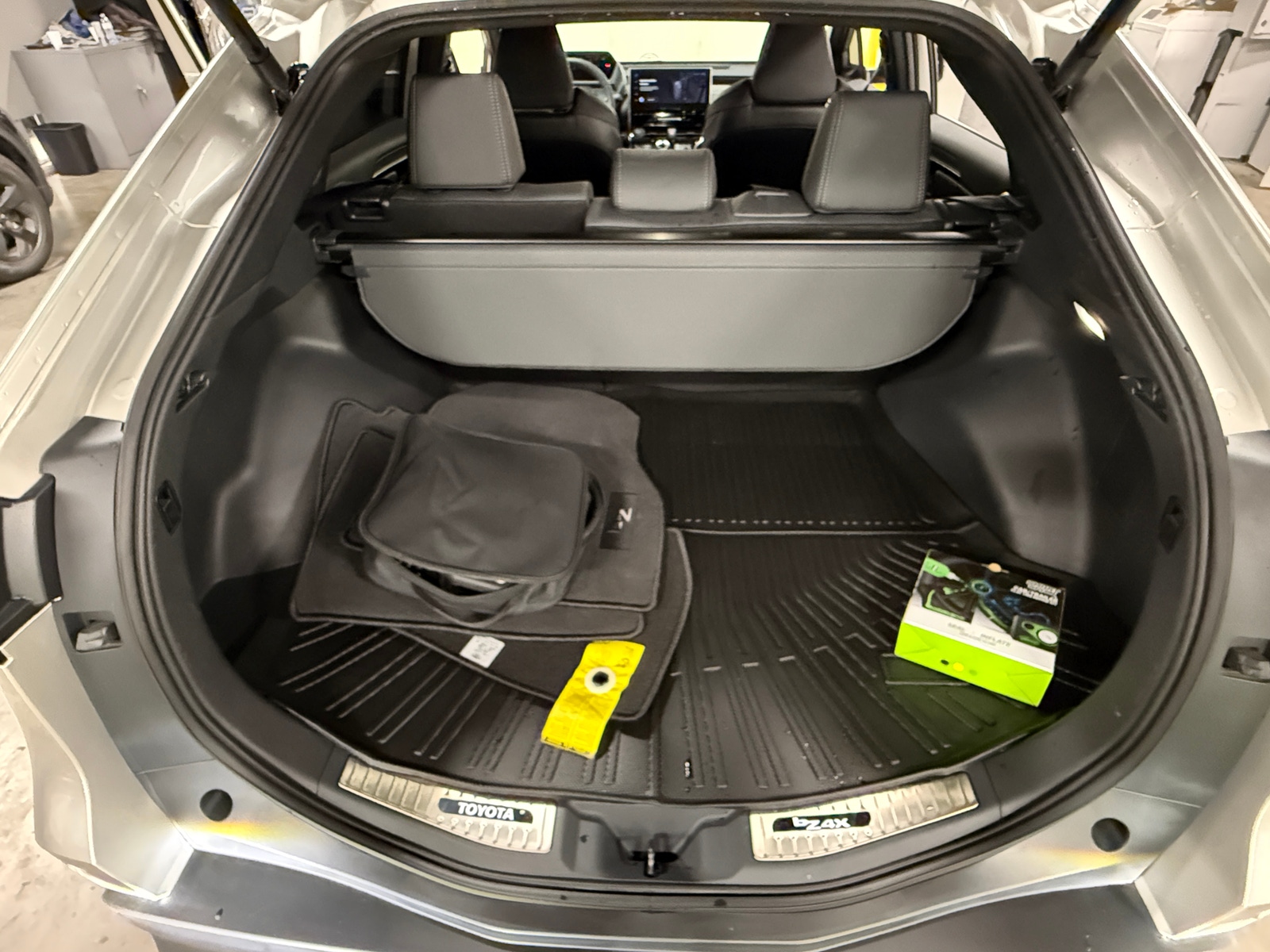 Thumbnail: 2025 Toyota bZ4X - 7