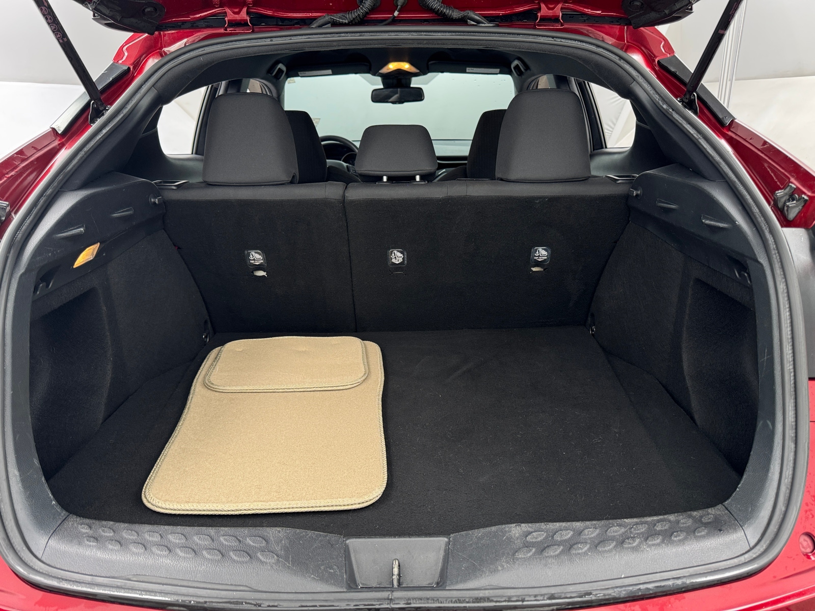 Thumbnail: 2019 Toyota C-HR - 7