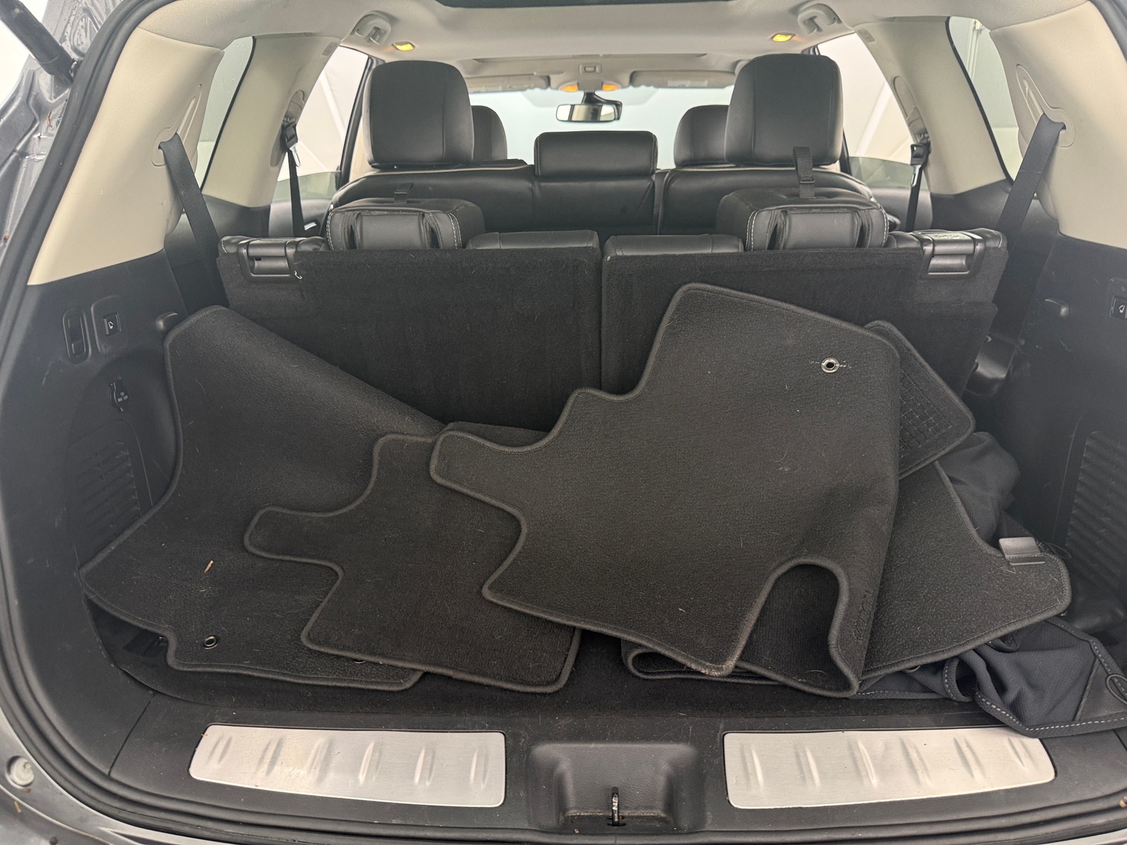 Thumbnail: 2019 INFINITI QX60 - 6