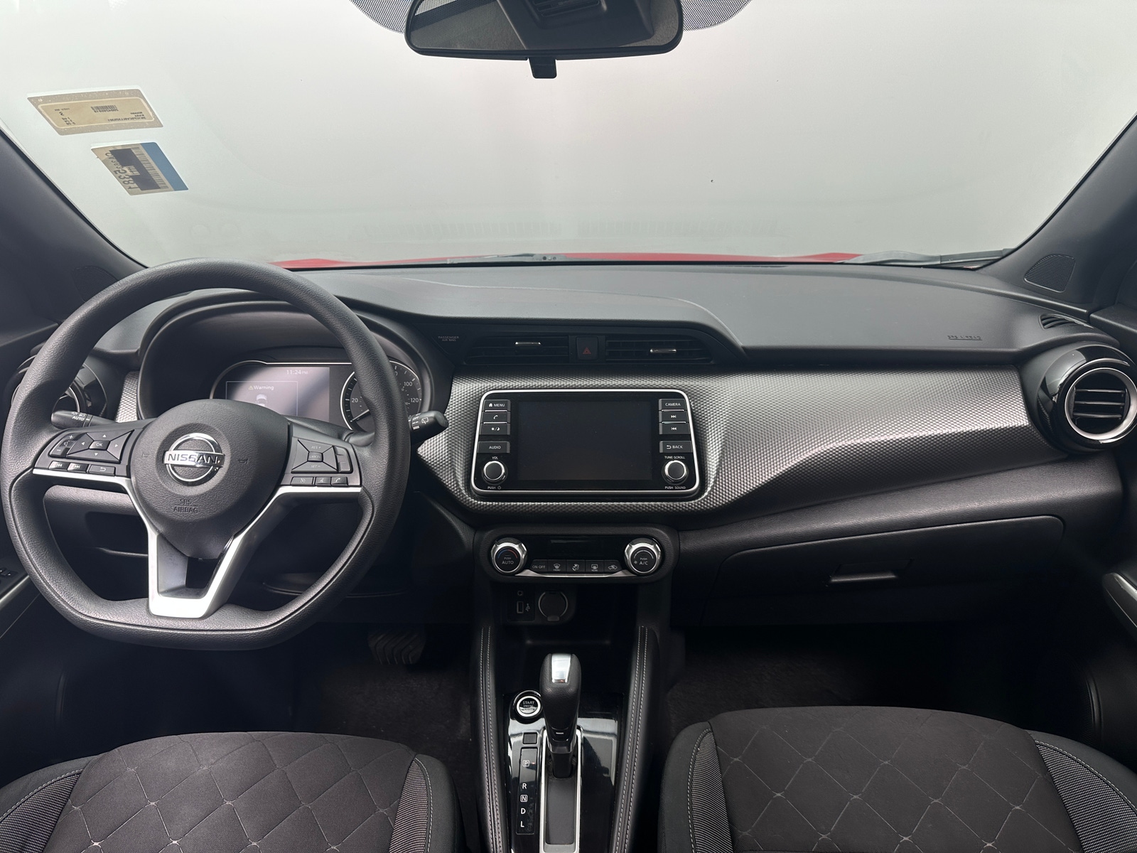 Thumbnail: 2020 Nissan Kicks - 3