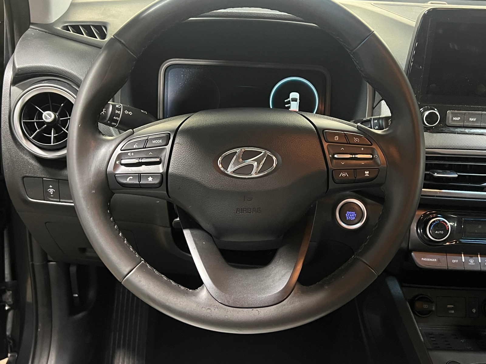 Thumbnail: 2022 Hyundai Kona - 4