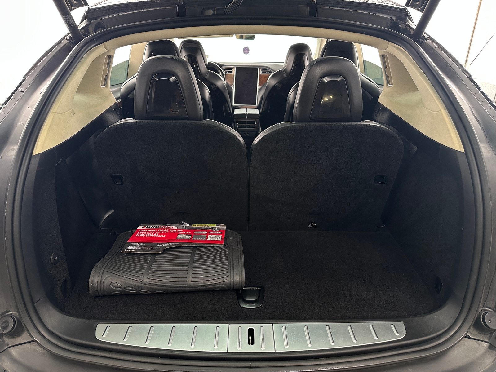 Thumbnail: 2017 Tesla Model X - 6