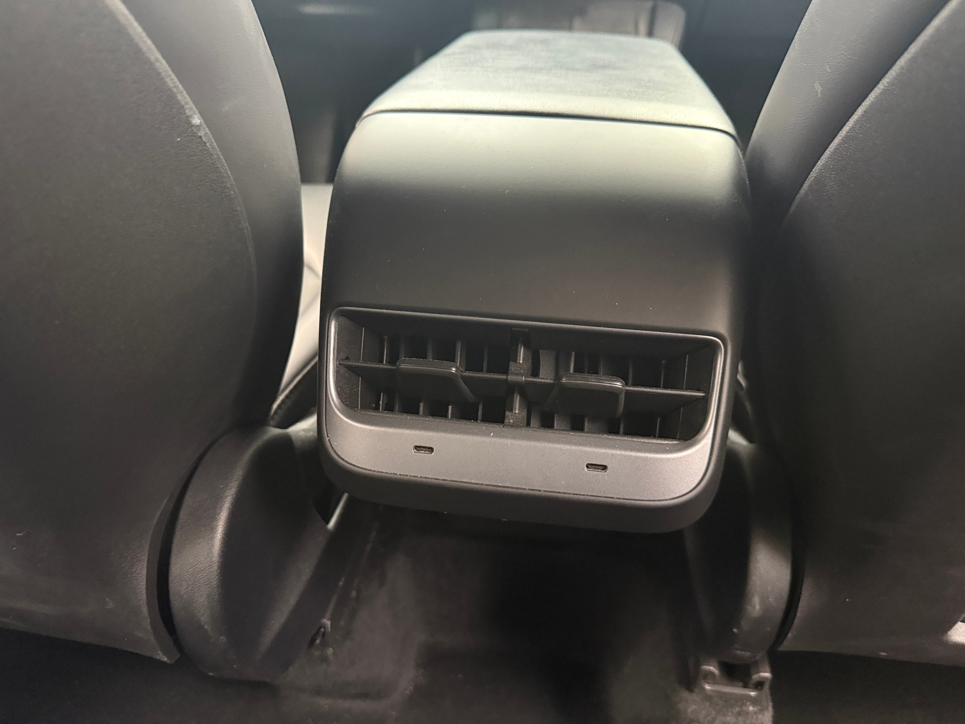 Used 2023 Tesla Model Y Long Range with VIN 7SAYGDEE4PA031855 for sale in Oak Creek, WI