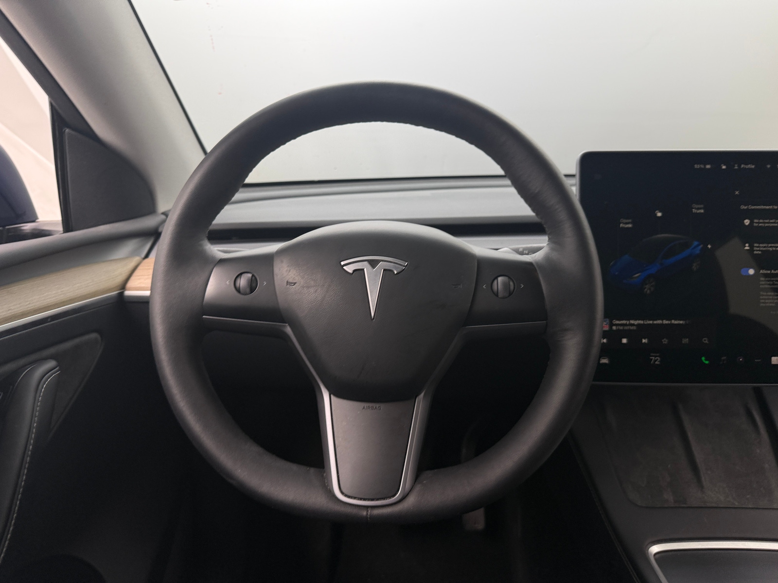 Thumbnail: 2023 Tesla Model Y - 4