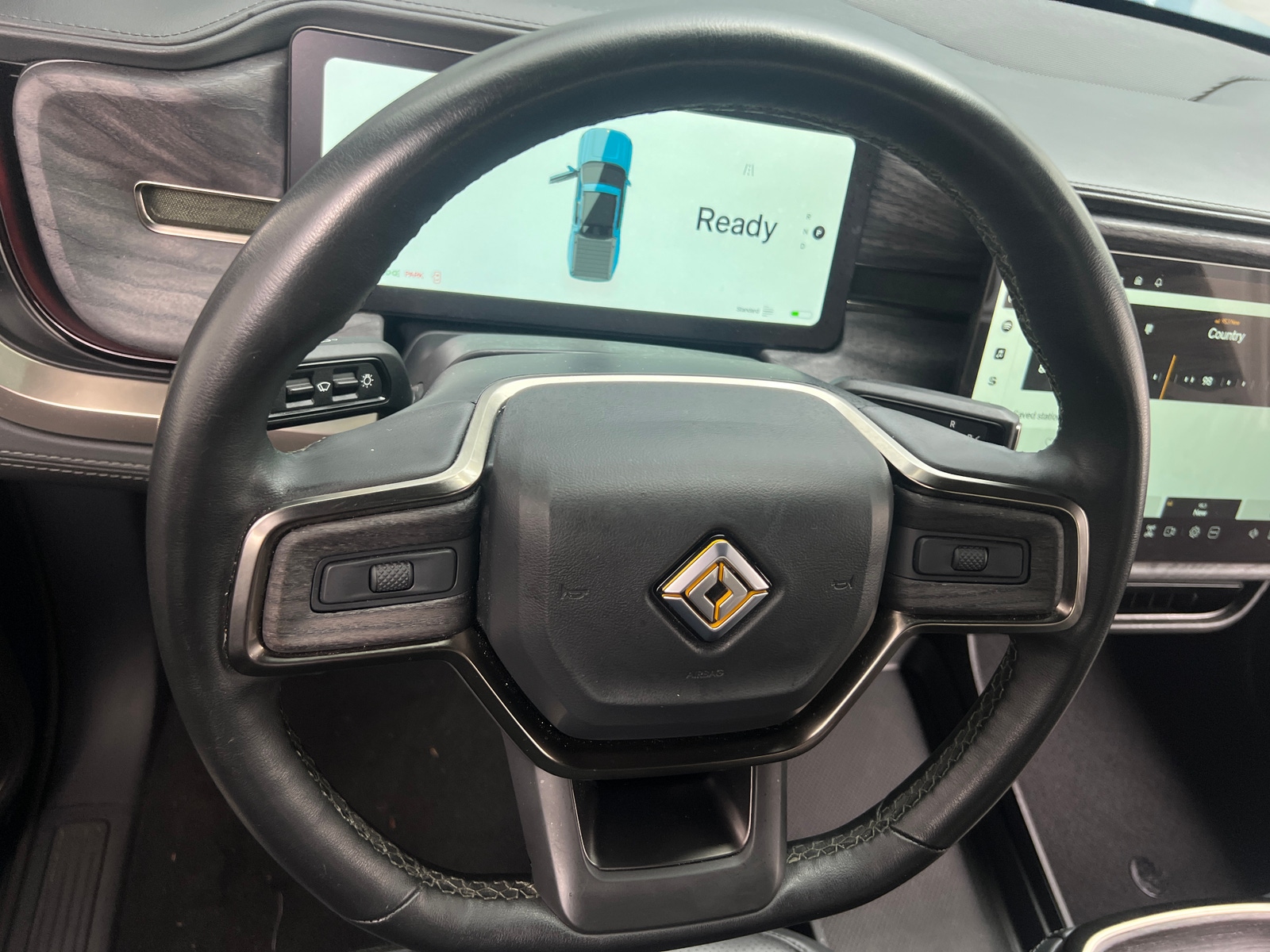 Thumbnail: 2022 Rivian R1T - 4