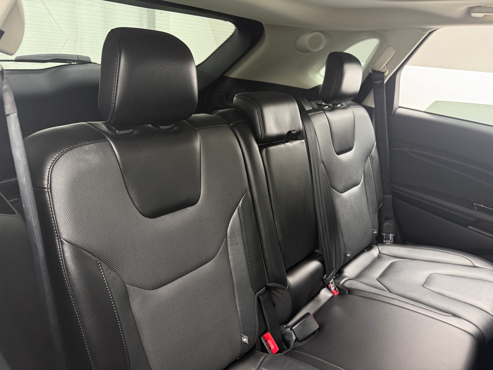 Thumbnail: 2017 Ford Edge - 5