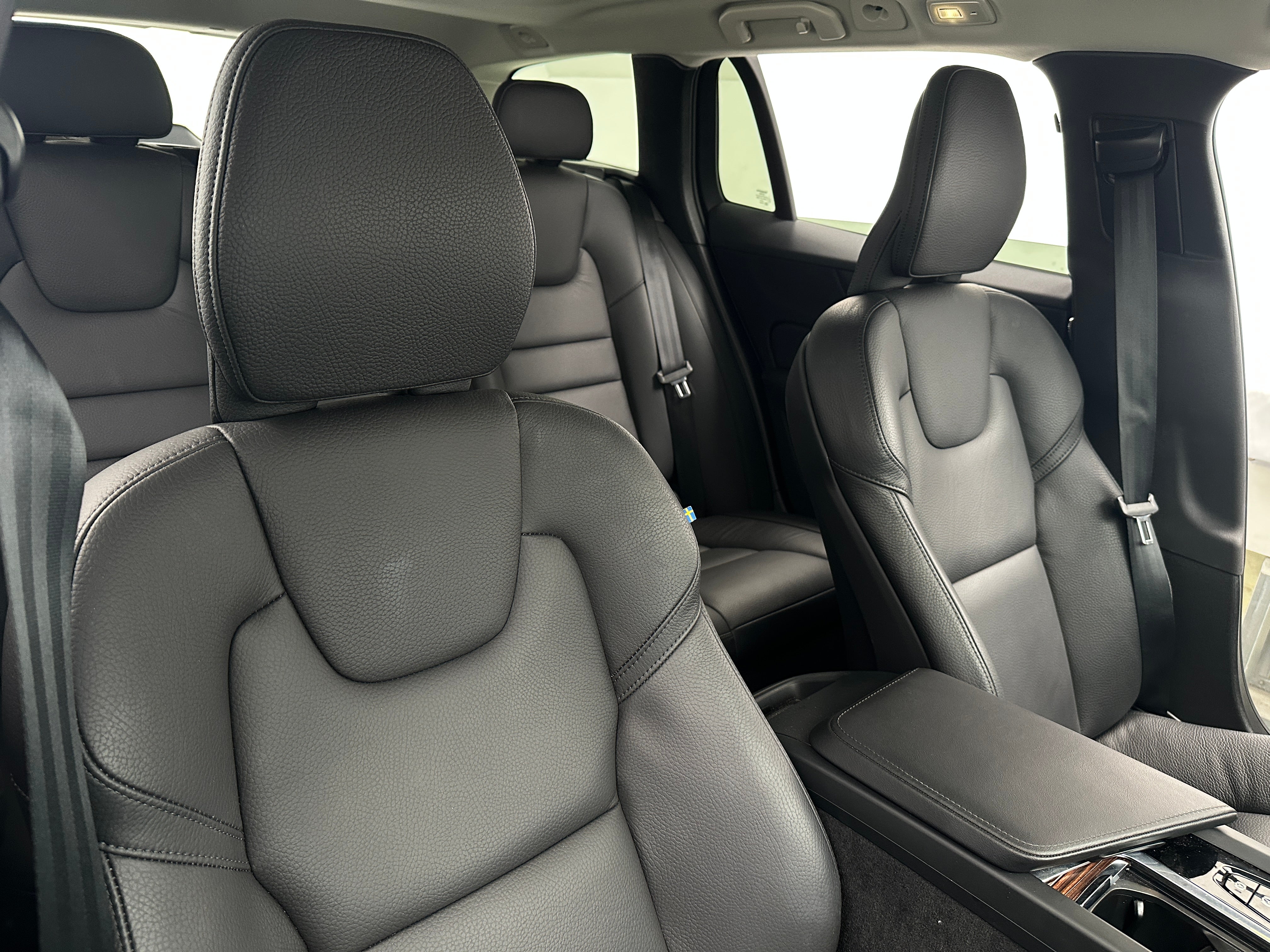 2025 Volvo V60 Cross Country