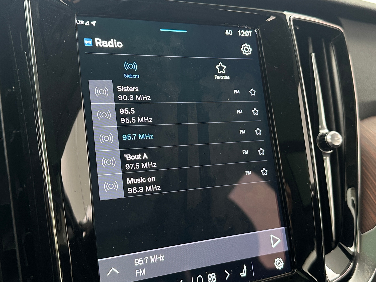 Thumbnail: 2025 Volvo V60 - 3