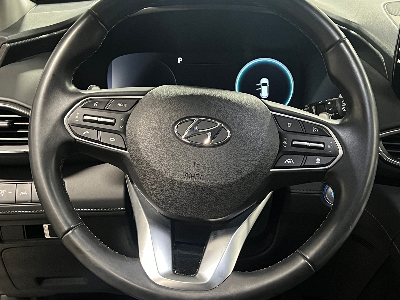 Thumbnail: 2022 Hyundai Santa Fe - 4